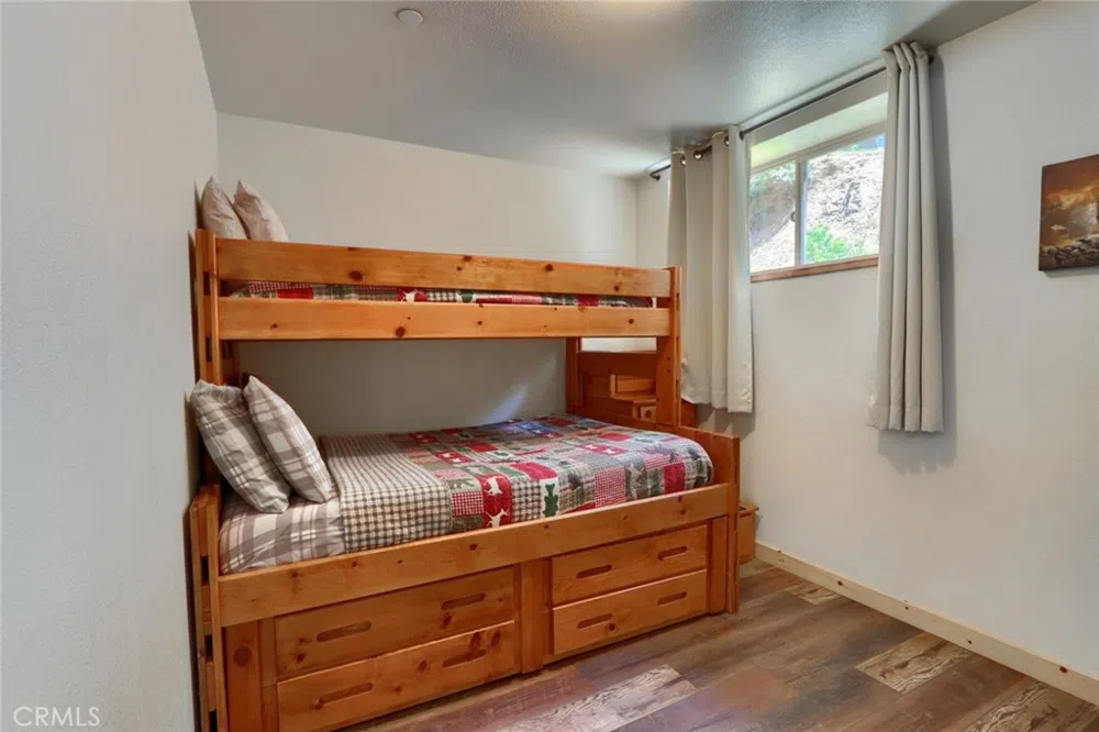 7400 Choke Cherry Lane Yosemite, CA 95389