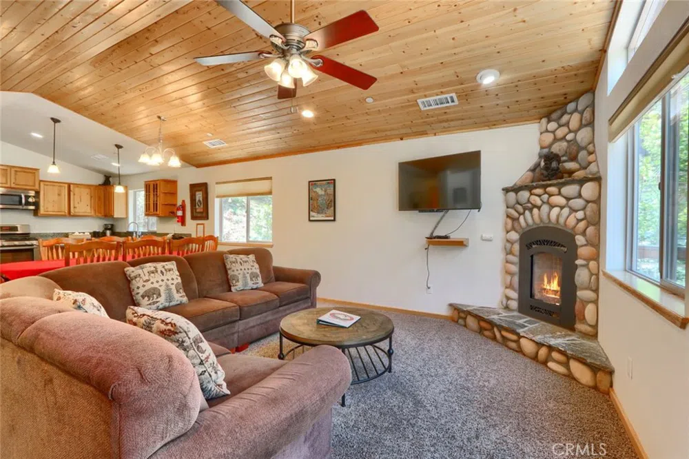 7400 Choke Cherry Lane Yosemite, CA 95389