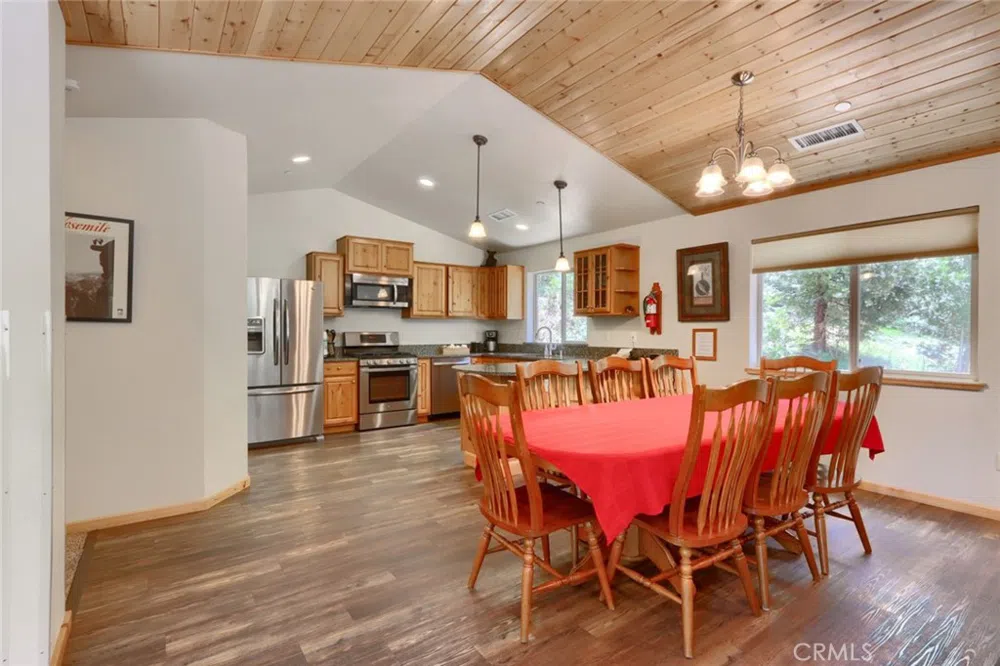 7400 Choke Cherry Lane Yosemite, CA 95389