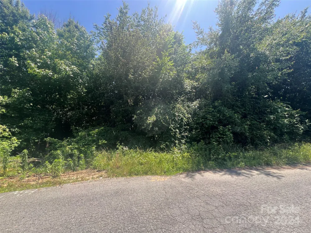 0000 White Oak Lane Matthews, NC 28104