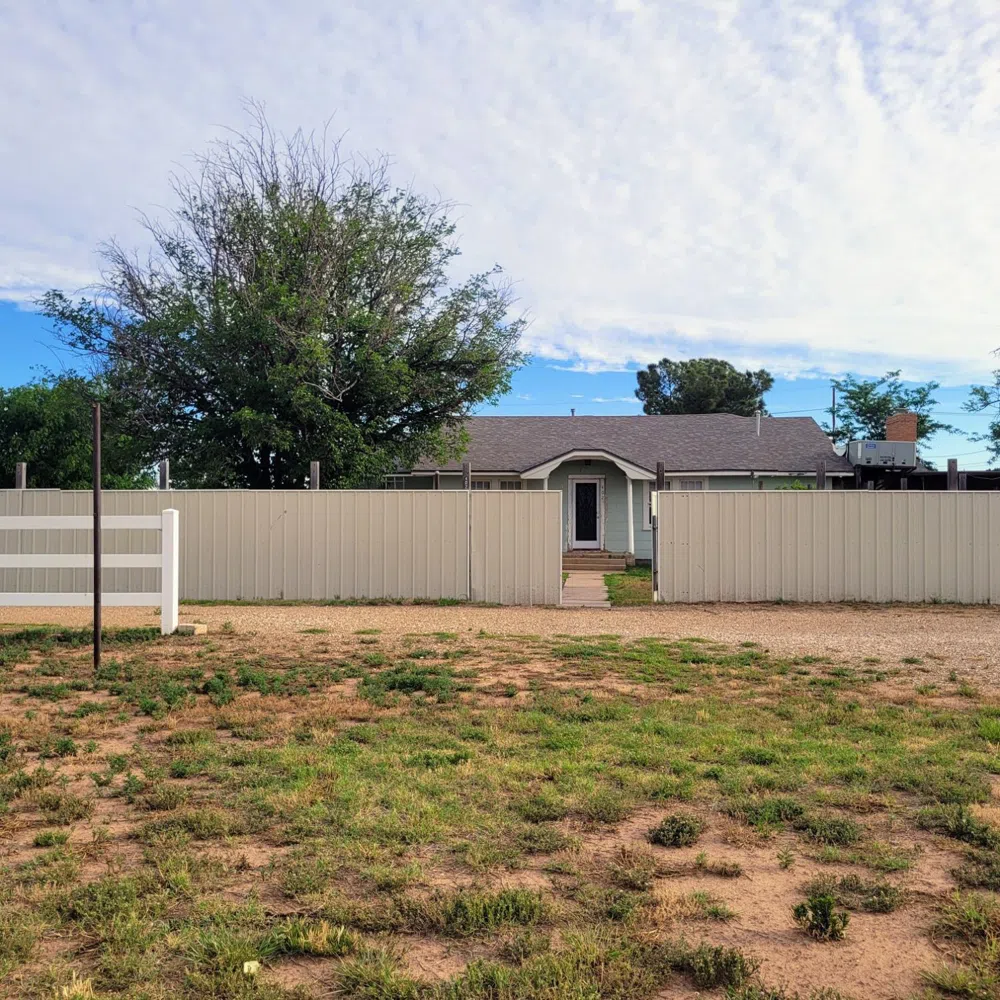 402 E Ellis Street Levelland, TX 79336