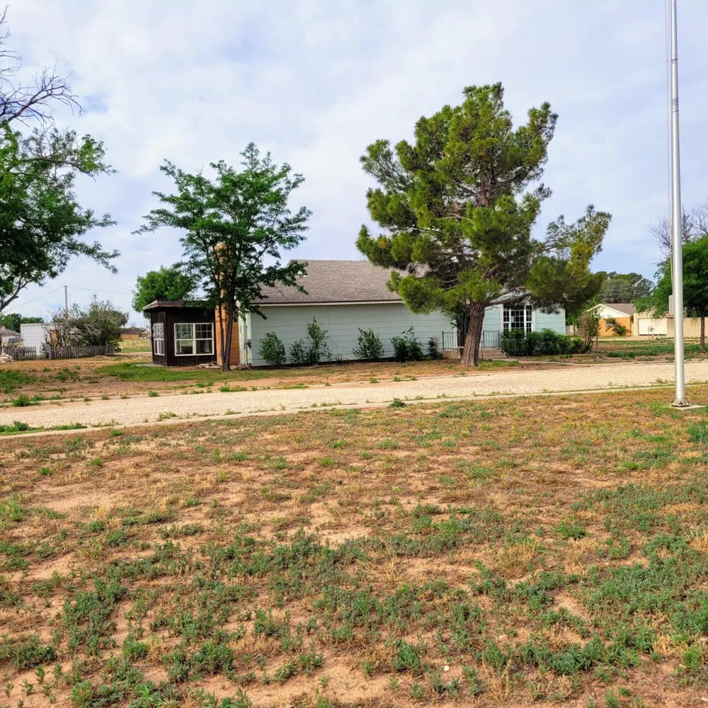 402 E Ellis Street Levelland, TX 79336