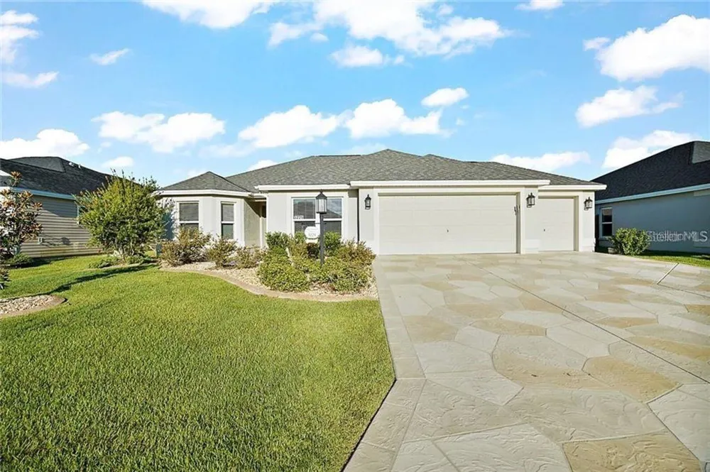 3225 WISE WAY The Villages, FL 32163