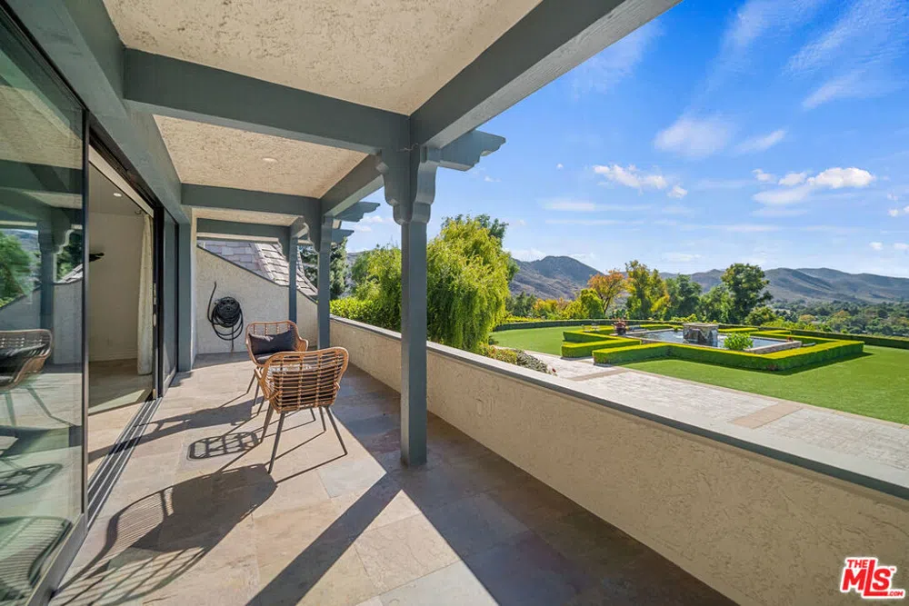 11875 Pradera Road Camarillo, CA 93012
