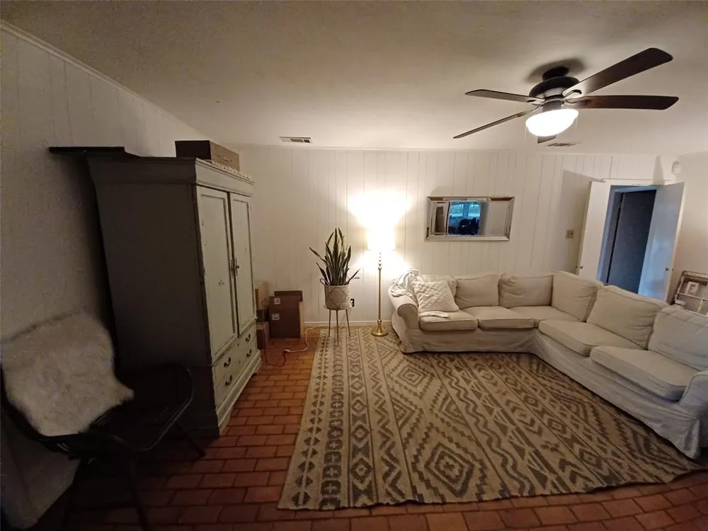 415 Magnolia Street Denton, TX 76201
