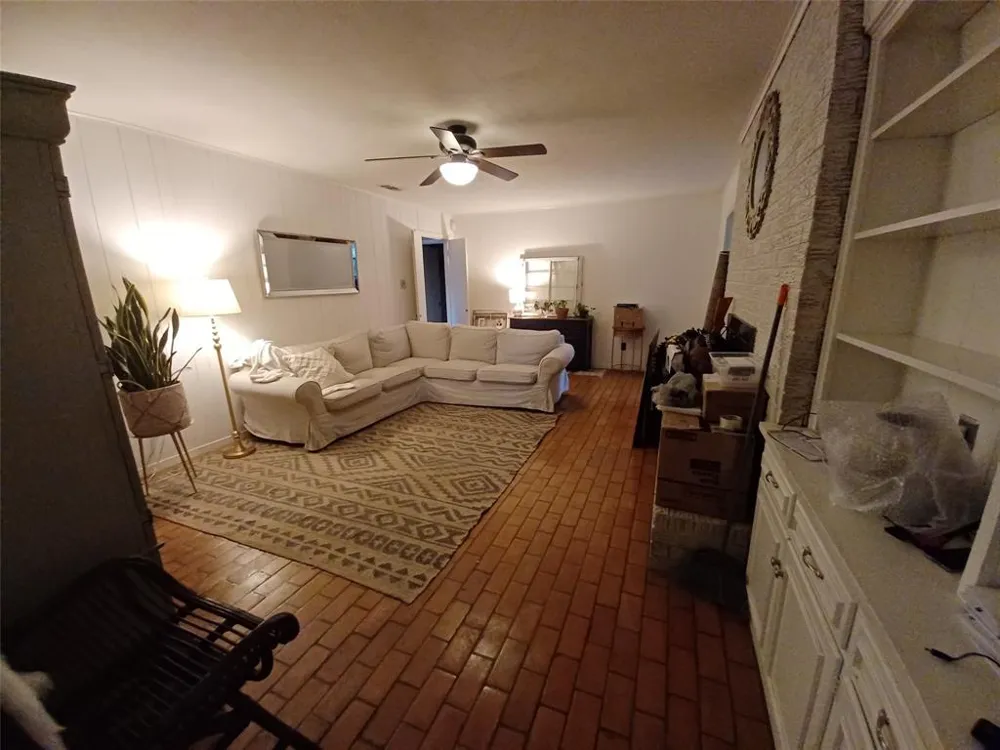 415 Magnolia Street Denton, TX 76201