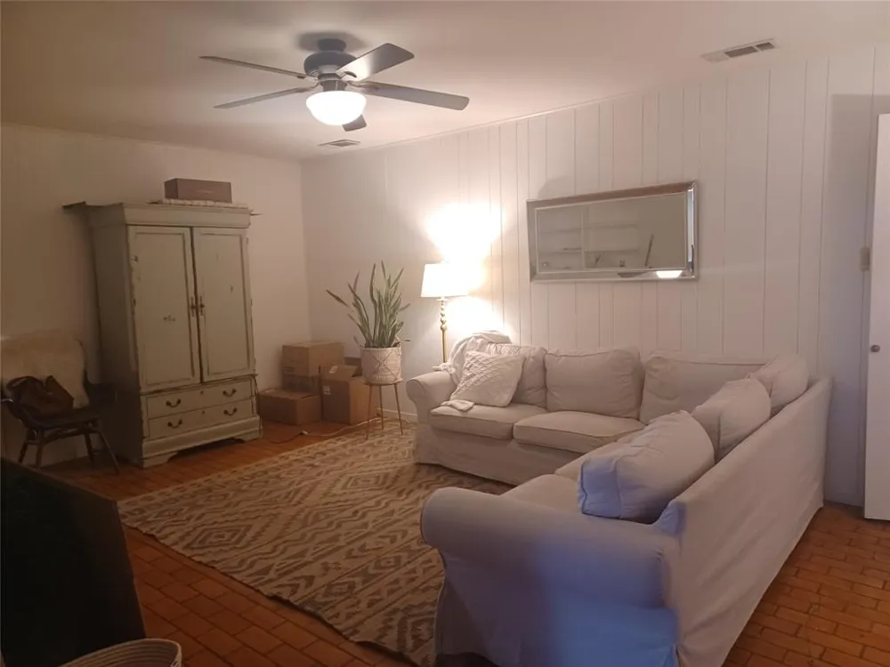415 Magnolia Street Denton, TX 76201