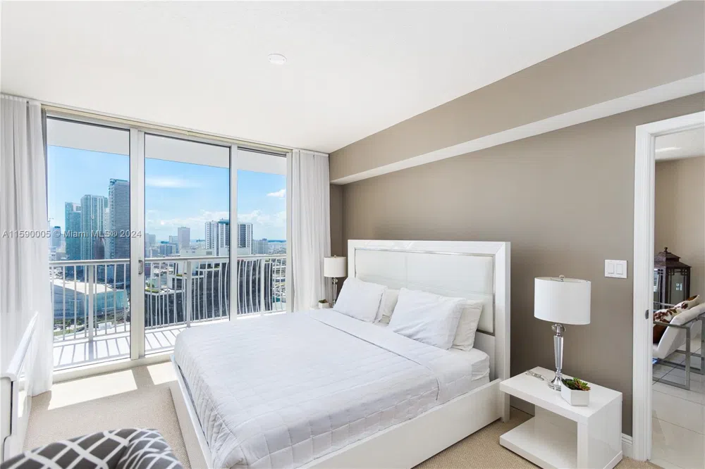 1750 Bayshore Dr #3512 Miami, FL 33132