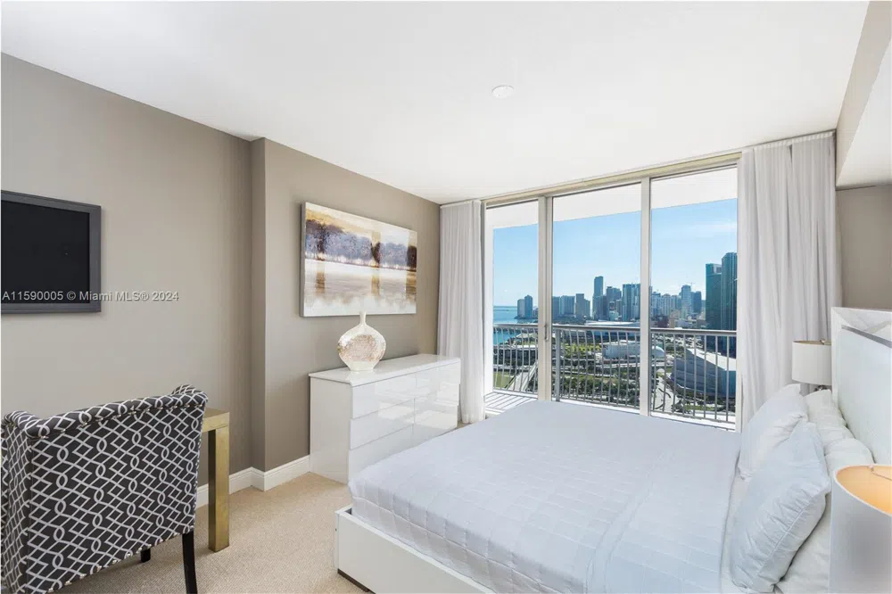 1750 Bayshore Dr #3512 Miami, FL 33132
