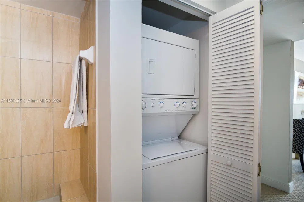 1750 Bayshore Dr #3512 Miami, FL 33132