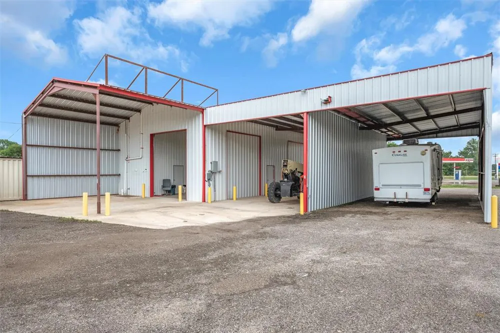 20891 Texas Highway 11 E Winnsboro, TX 75494