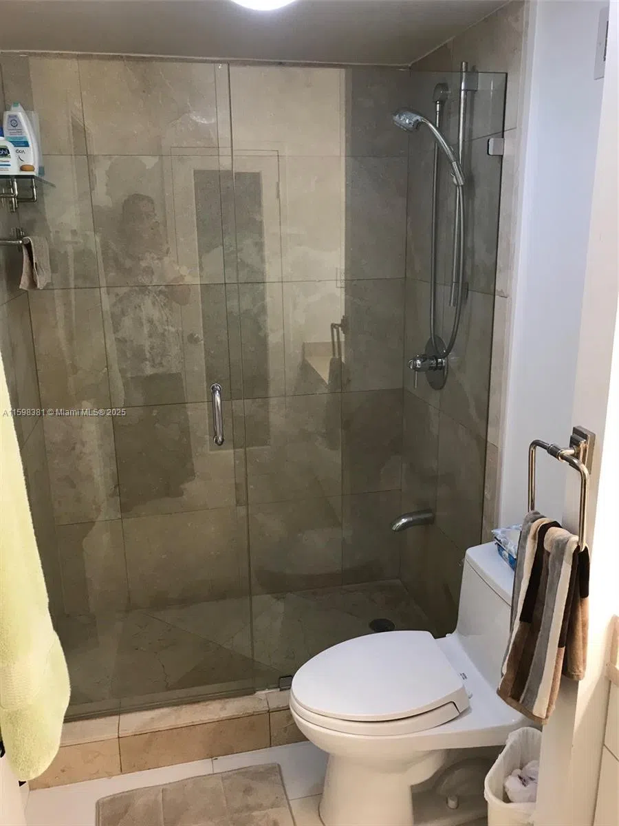 100 Lincoln Rd #808 Miami Beach, FL 33139