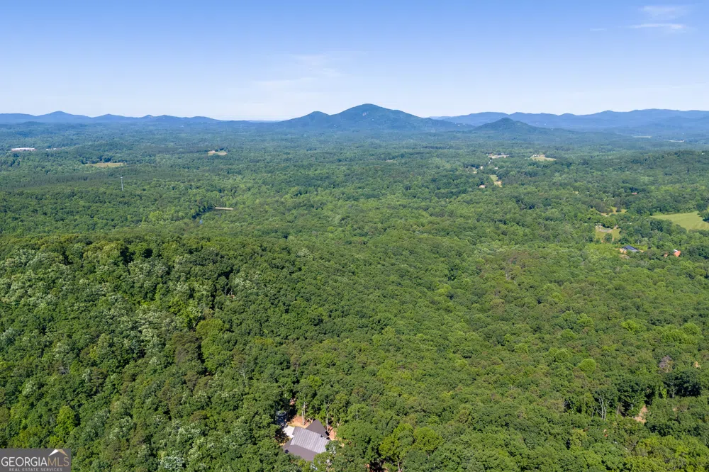 5012 Alec Mountain RD Clarkesville, GA 30523