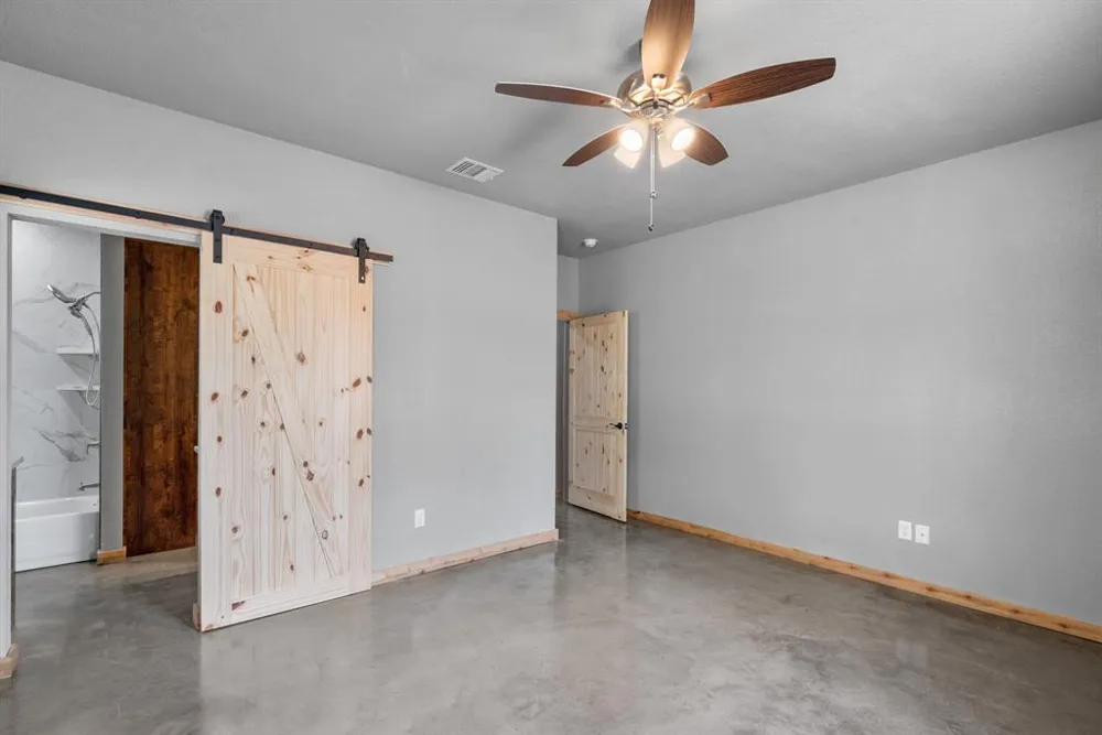 1355 County Road 304 Dublin, TX 76446