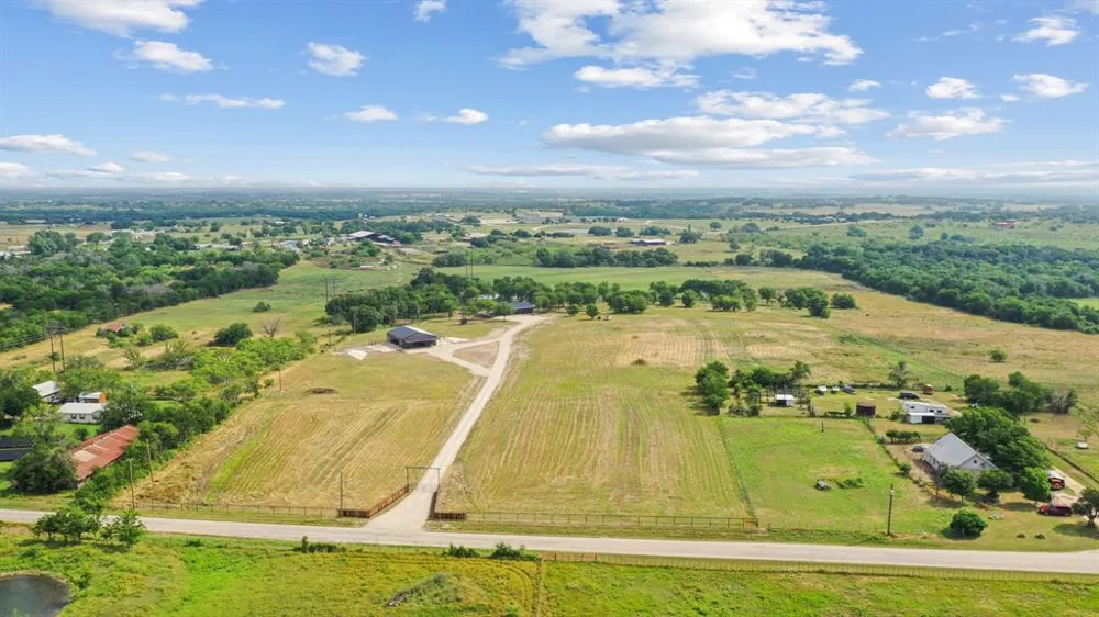 1355 County Road 304 Dublin, TX 76446