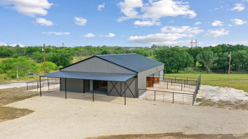 1355 County Road 304 Dublin, TX 76446