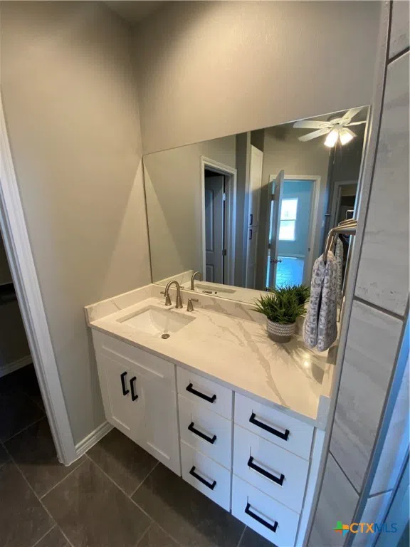 120 S Calvin Barrett Blanco, TX 78606