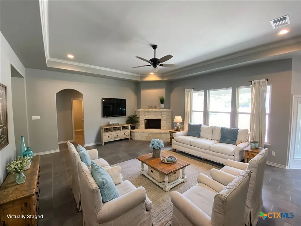 120 S Calvin Barrett Blanco, TX 78606