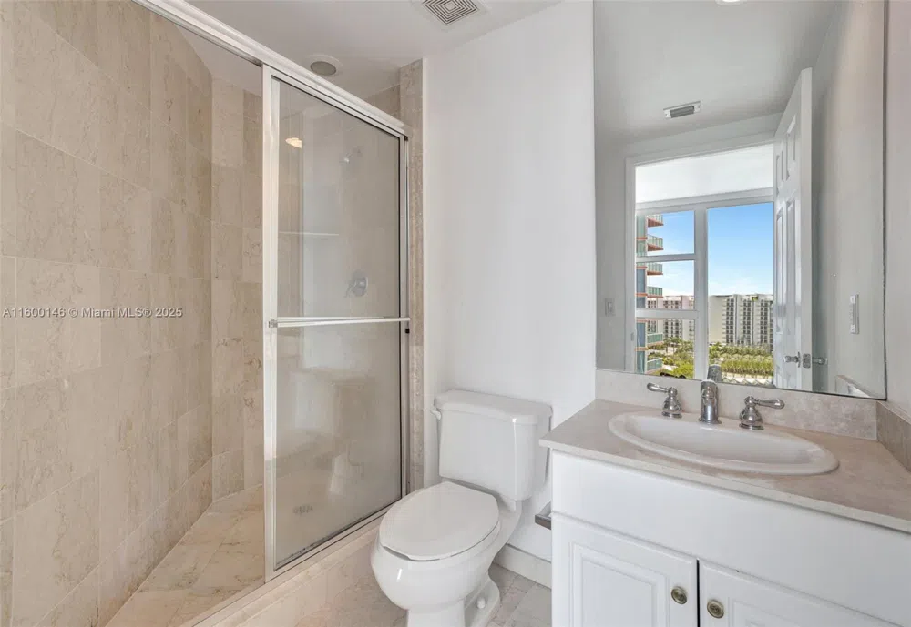 3370 Hidden Bay Dr #1208 Aventura, FL 33180