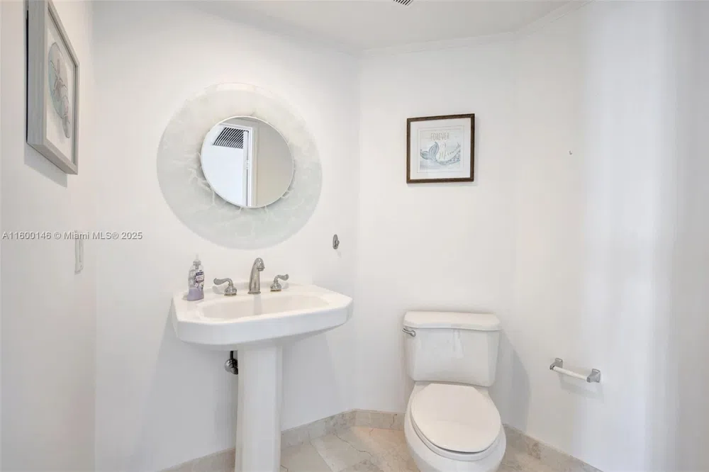 3370 Hidden Bay Dr #1208 Aventura, FL 33180