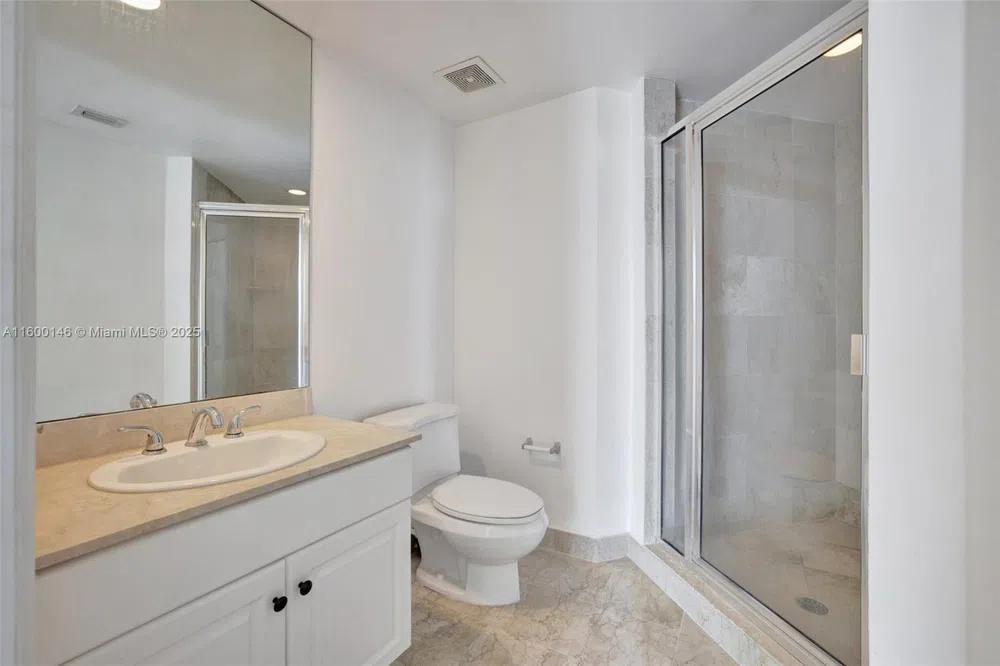 3370 Hidden Bay Dr #1208 Aventura, FL 33180