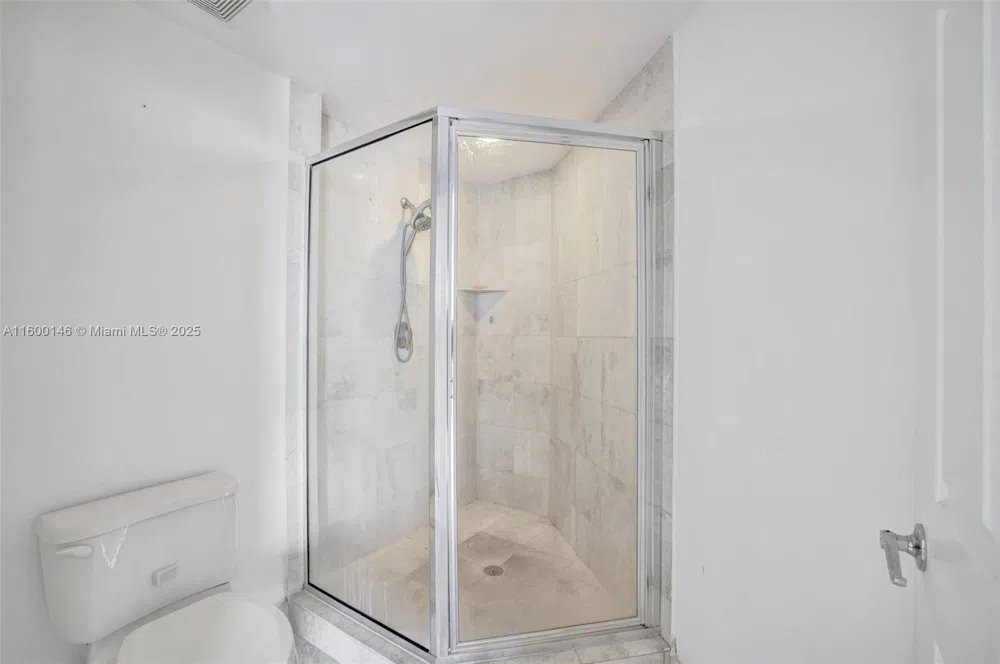 3370 Hidden Bay Dr #1208 Aventura, FL 33180