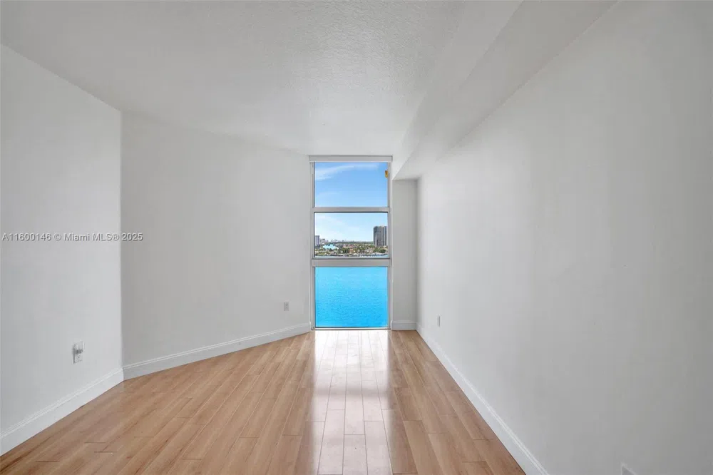 3370 Hidden Bay Dr #1208 Aventura, FL 33180