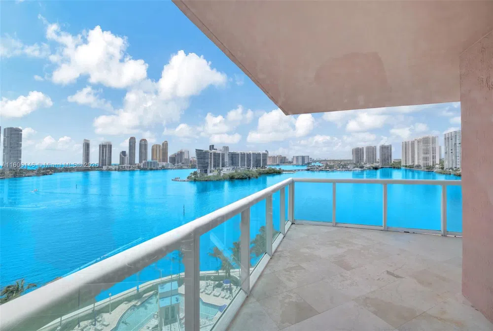 3370 Hidden Bay Dr #1208 Aventura, FL 33180
