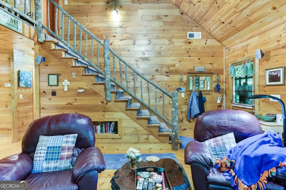 1380 Deerfield RD Young Harris, GA 30582