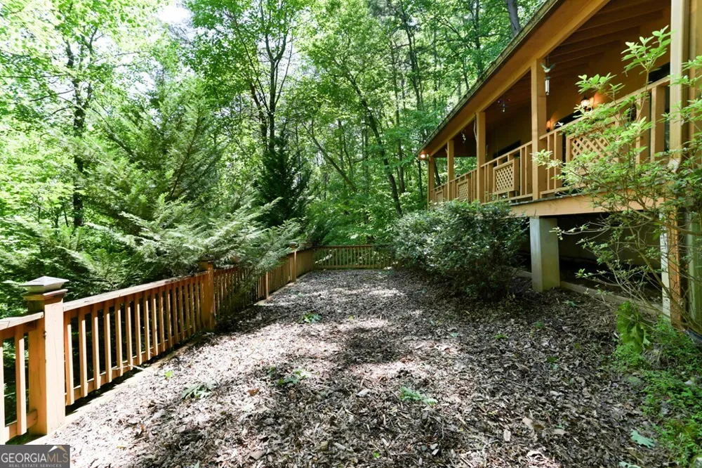 1380 Deerfield RD Young Harris, GA 30582