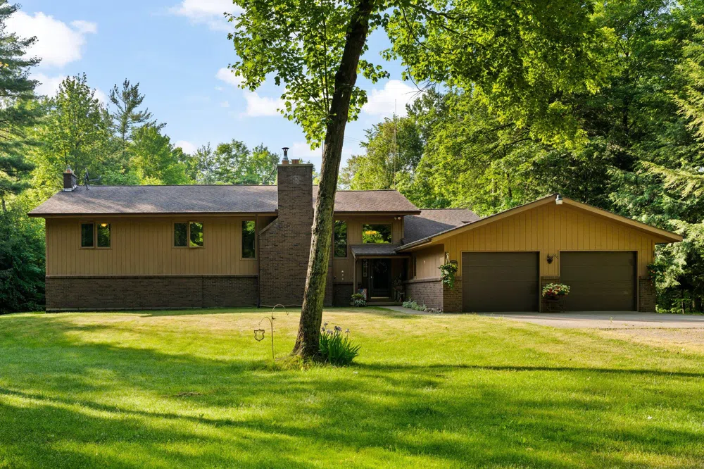 6634 Newcosta Avenue Mecosta Township, MI 49346