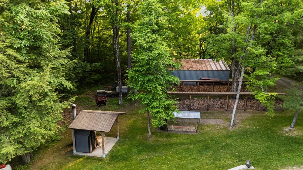 6634 Newcosta Avenue Mecosta Township, MI 49346