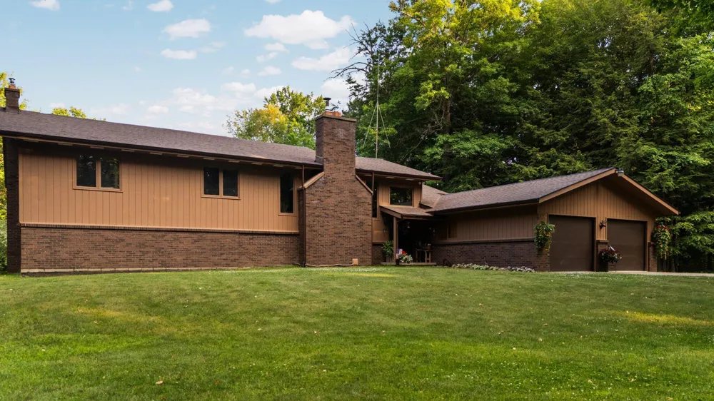6634 Newcosta Avenue Mecosta Township, MI 49346