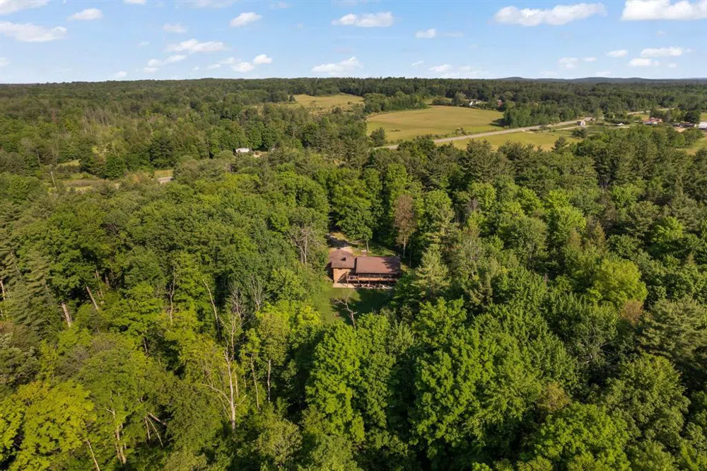 6634 Newcosta Avenue Mecosta Township, MI 49346