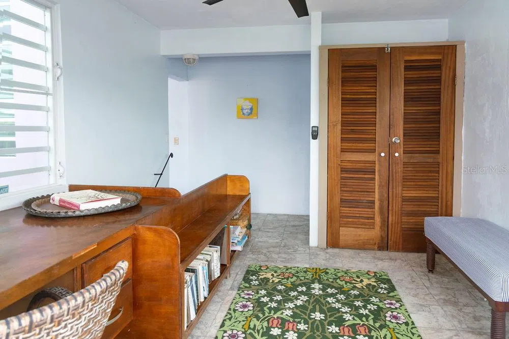 393 CALLE JOSE SUEIRO Vieques, PR 00765
