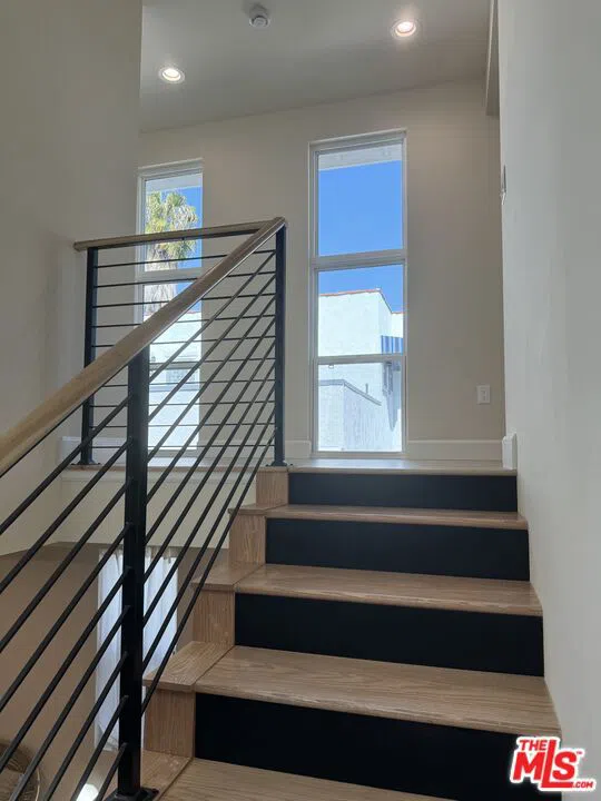 821 Lorraine Boulevard Los Angeles, CA 90005