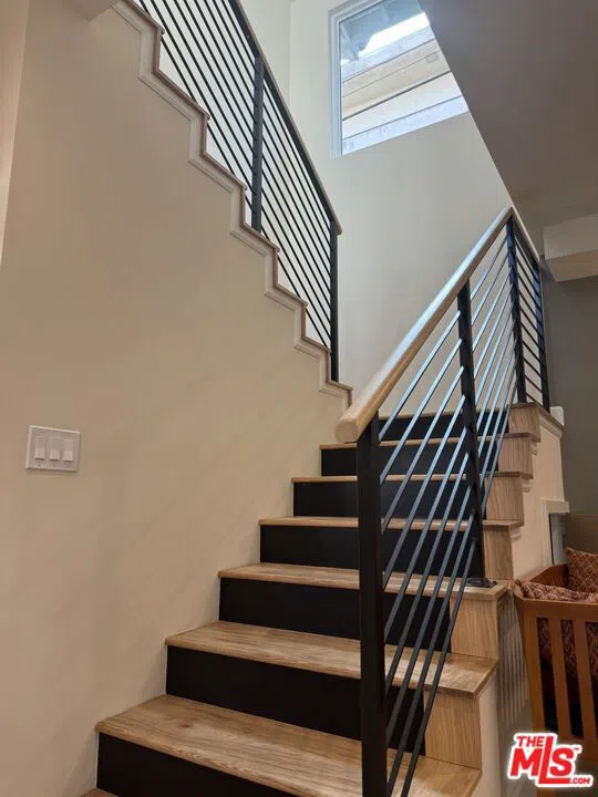 821 Lorraine Boulevard Los Angeles, CA 90005