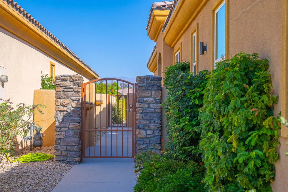 67296 Lakota Court Cathedral City, CA 92234