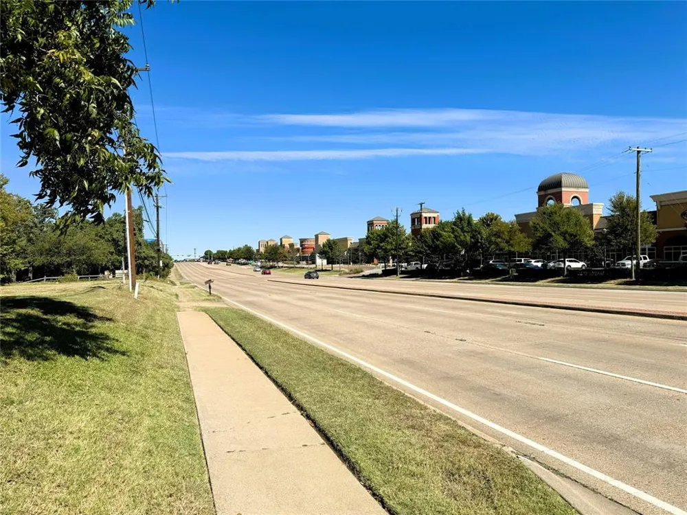 6514 S Cooper Street Arlington, TX 76001