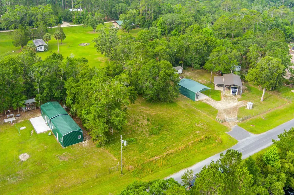 400 COASTAL OAK LANE NW Steinhatchee, FL 32359