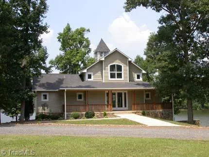 568 Potters Landing Denton, NC 27239