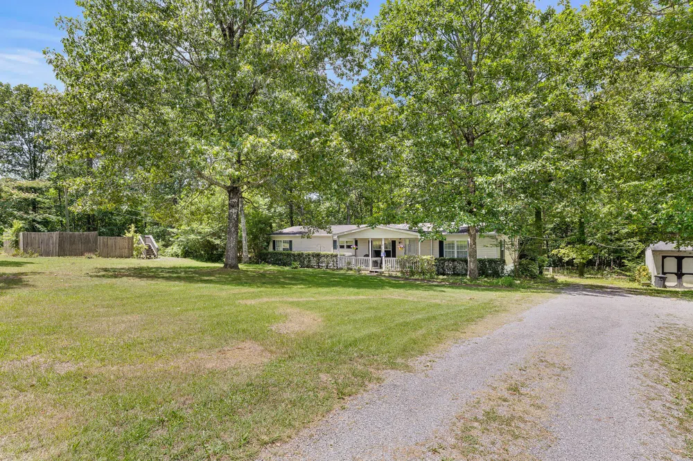 403 Lyman Daniel Road Trenton, GA 30752
