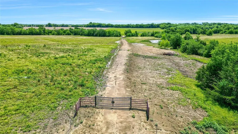 County Rd 3489 Honey Grove, TX 75446