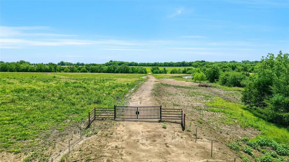 County Rd 3489 Honey Grove, TX 75446