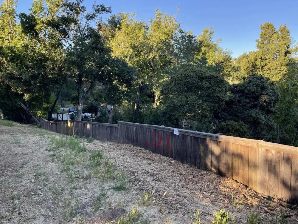 221 Highland Terrace Woodside, CA 94062
