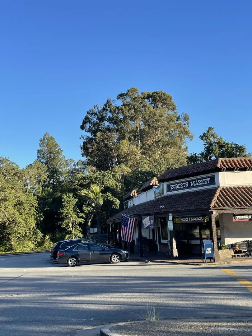 221 Highland Terrace Woodside, CA 94062