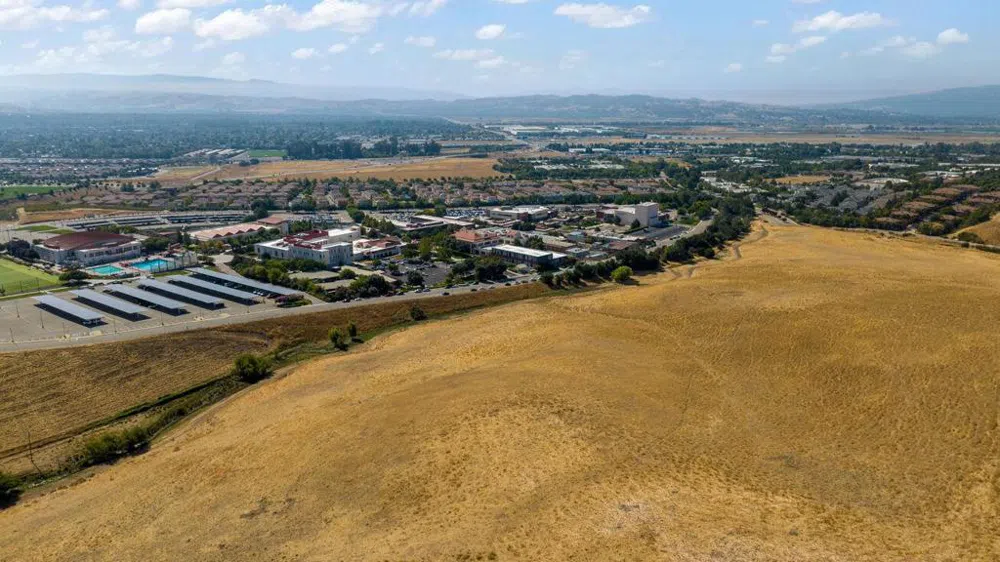 1 Collier Canyon Road Livermore, CA 94551