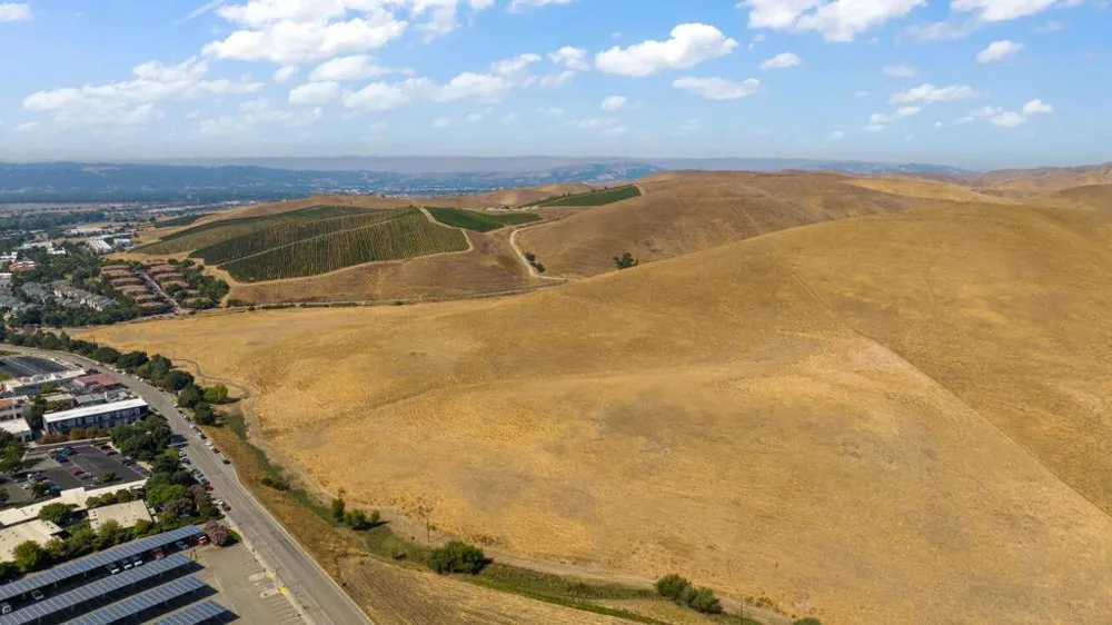 1 Collier Canyon Road Livermore, CA 94551