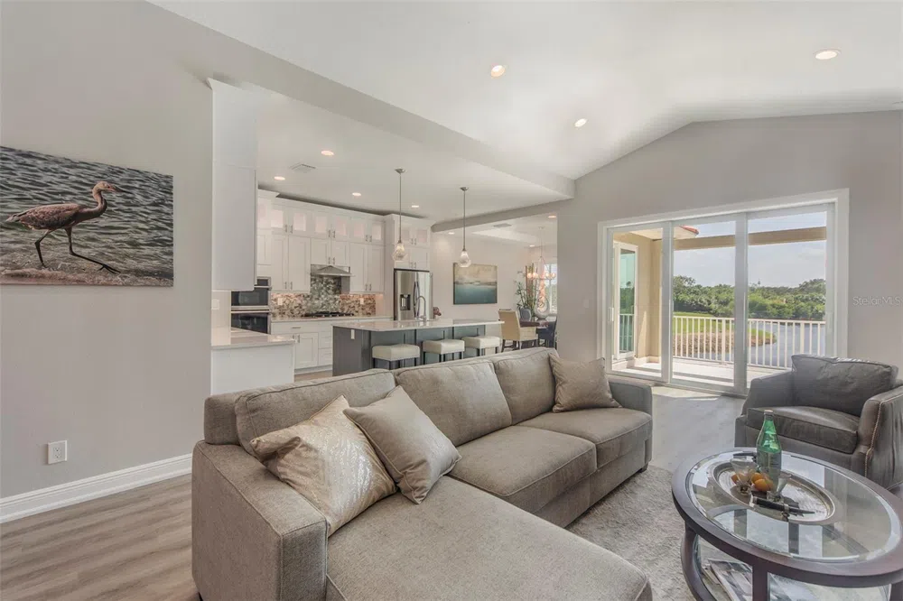 17B FRANKLIN COURT S St Petersburg, FL 33711