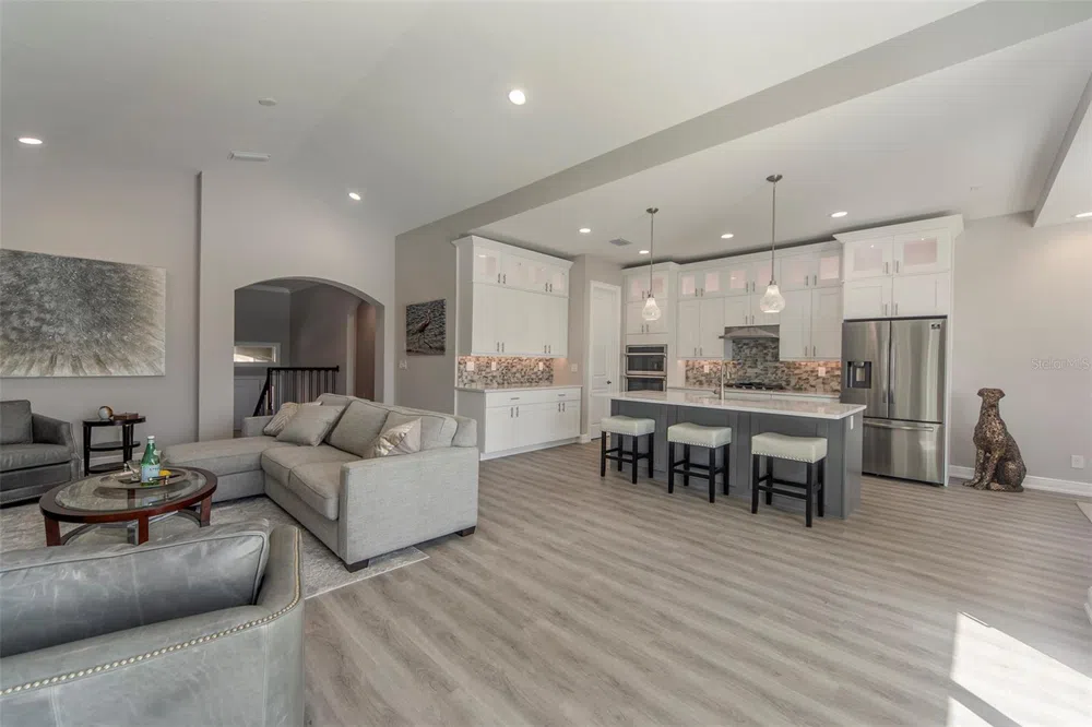 17B FRANKLIN COURT S St Petersburg, FL 33711